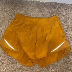 Lululemon hotty hot shorts
